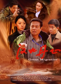 回望布拉德·皮特传奇演绎生涯 时间：2025.08.15 ：电影频道 ： 《F1：狂飙飞车》剧照专稿 61岁的他携赛车大片《F1：狂飙飞车》重返银幕，出场自带BGM的他，再次用独具个人特色的演技征服了观众。